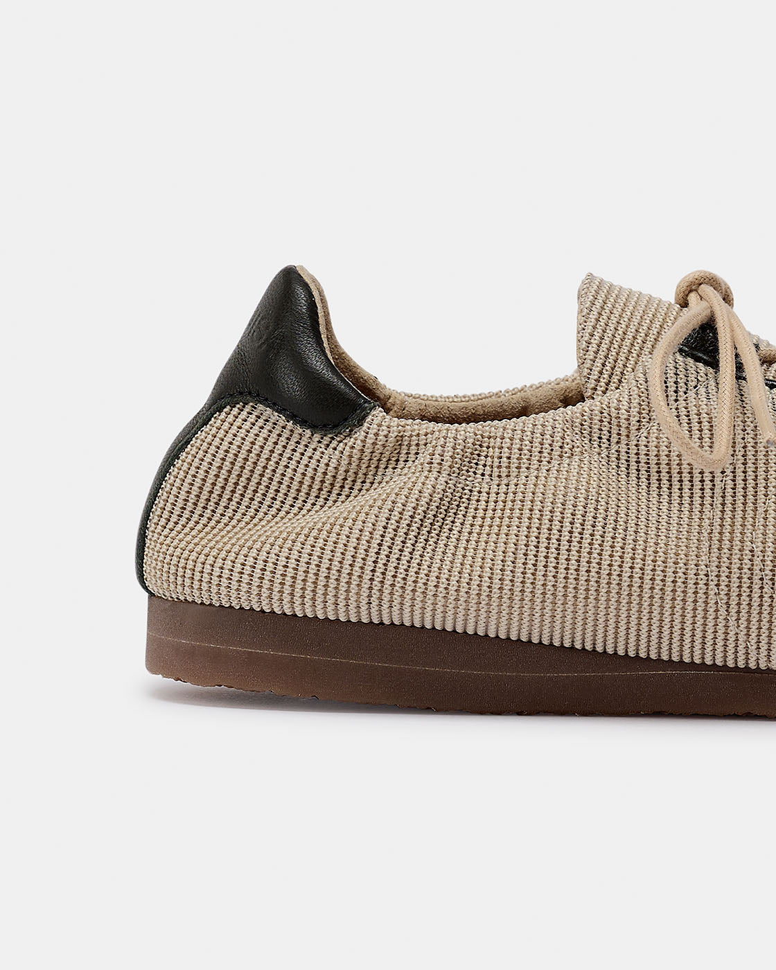 랄루카 올리브 메시