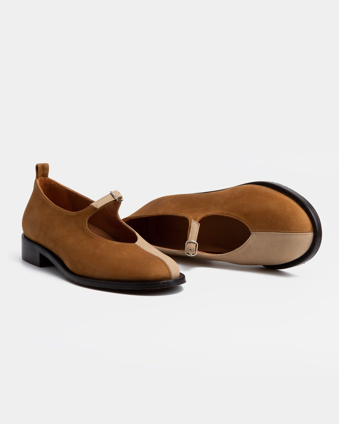 Sample Ursa Camel Beige