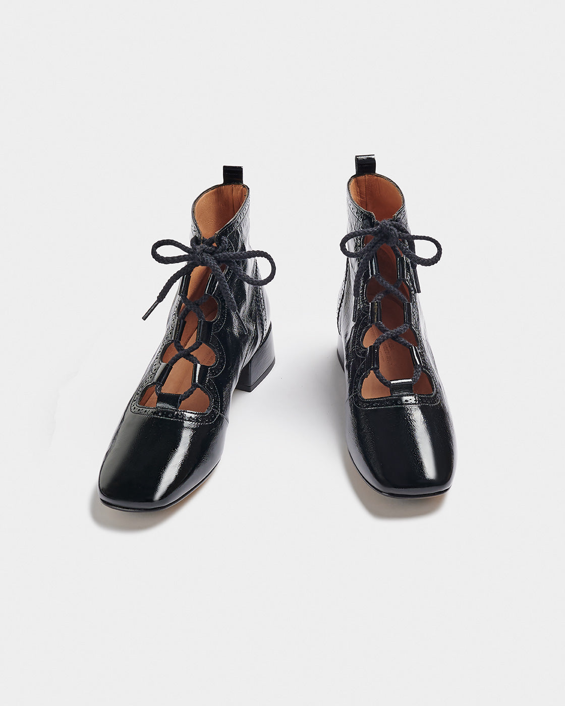 엘루르 블랙 글로스