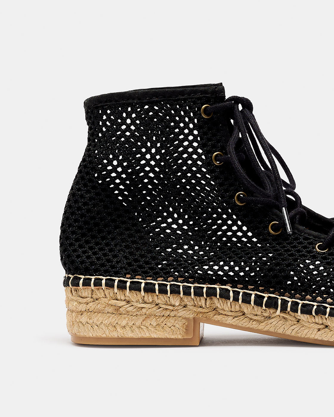 ANNONA NEGRO TEJIDO TRENZADO