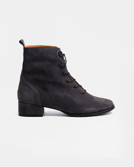 Sample Indus Black Brown