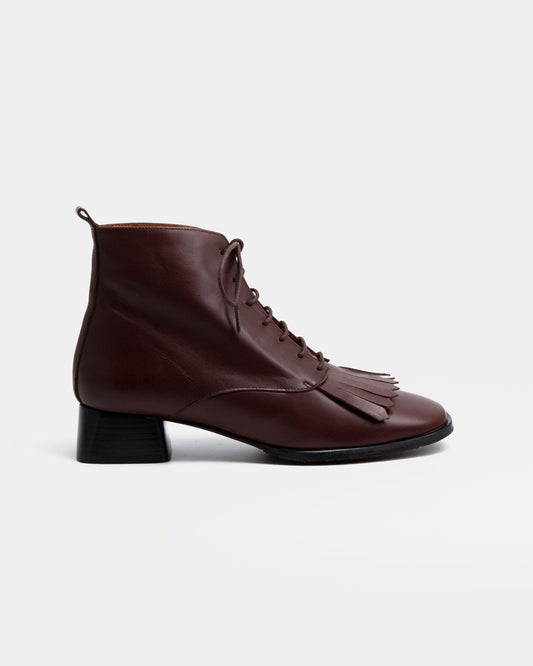 Sample Caelum Mahogany