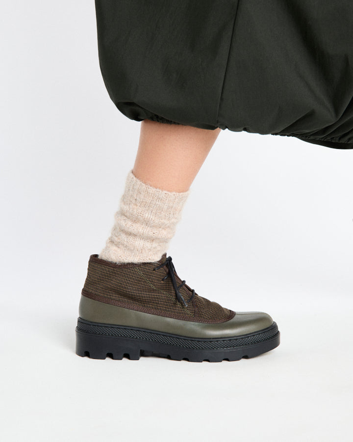 TAKU OLIVA TARTAN